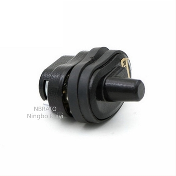 Jelszózáras cinkötvözetből készült, háromállású jelszóval ellátott sörétes pisztoly, univerzális amerikai ravaszú pisztolyzárral