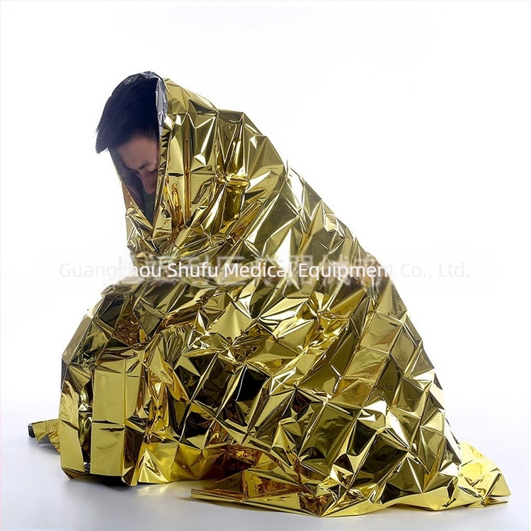 160*210 Arany Elsősegélytakaró Kültéri Elsősegély Termokalap PET Vészhelyzeti Takaró Arany és Ezüst Kétszínű, Raktáron