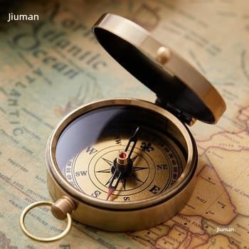 Európai retro nosztalgikus iránytű kültéri fém iránytű középkori tanulmánydekorációs díszek ajándék fotózási kellékek