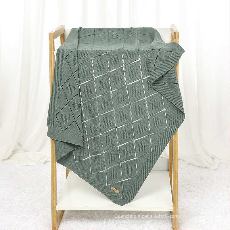 Ins Hot Selling Baby Kötött Szív Kivágású Takaróhuzat