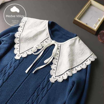 Őszi és téli, külön csomagolt, meleg, vízben oldódó, foltos, tiszta színű, felnőtt fehér babaállványos nyakörv strasszos műnyakörvvel