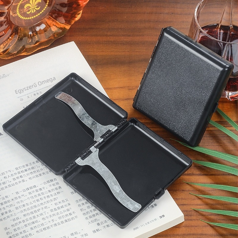 Műanyag vascsipeszes cigarettatartó, 20 darabos, személyre szabott, hordozható, nyomásálló, nedvességálló férfi kézi cigarettatároló doboz, dohányzási kiegészítők