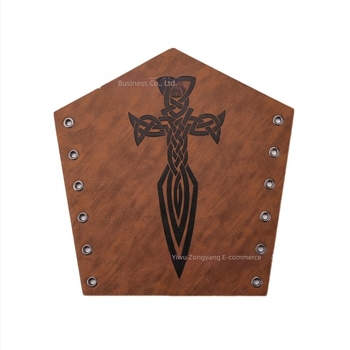 Határokon átnyúló középkori férfi bőr karvédő retro punk kézvédő karneváli cosplay jelmez kiegészítők karvédő