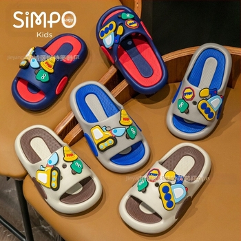 Űrhajós aranyos rajzfilm gyerek papucs fiúknak és lányoknak nyári beltéri otthoni használatra csúszásgátló közepes és nagy méretű gyerek baba papucsok