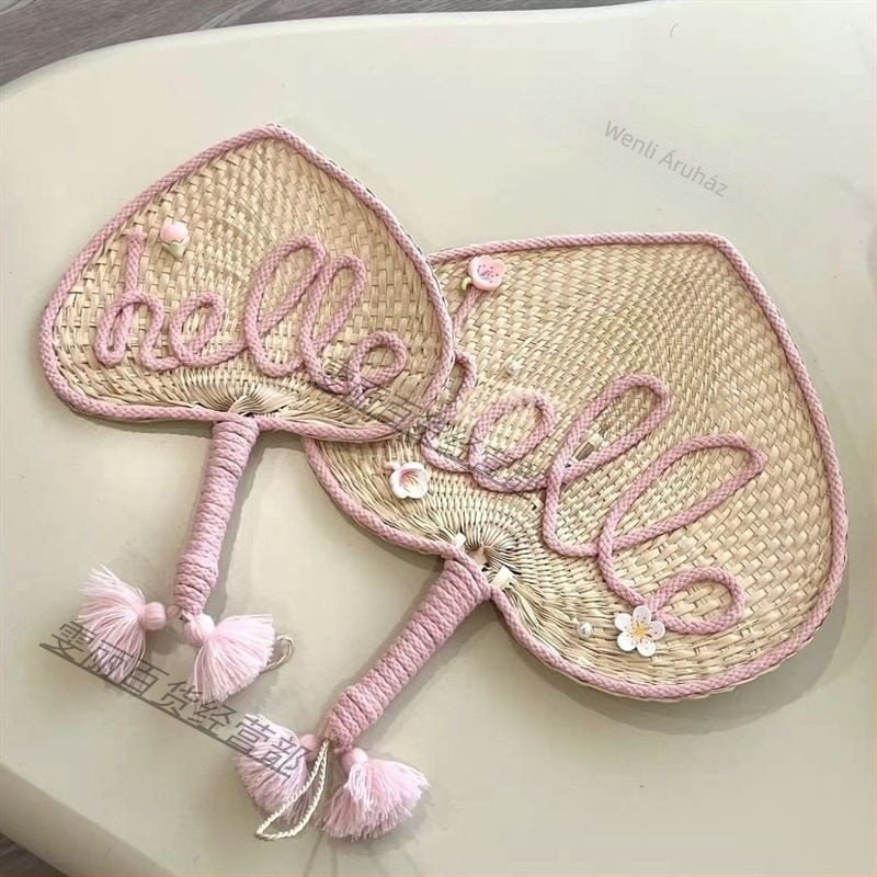 Kézzel készített aranyos legyező lányoknak és diákoknak nyáron, népszerű a közösségi médiában