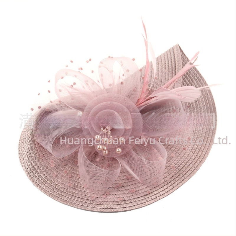 Népszerű Amazon kis kalap fejdíszek európai és amerikai menyasszonyi fejdíszek halloweeni hálós tollhaj kiegészítők zsoké klub kalap