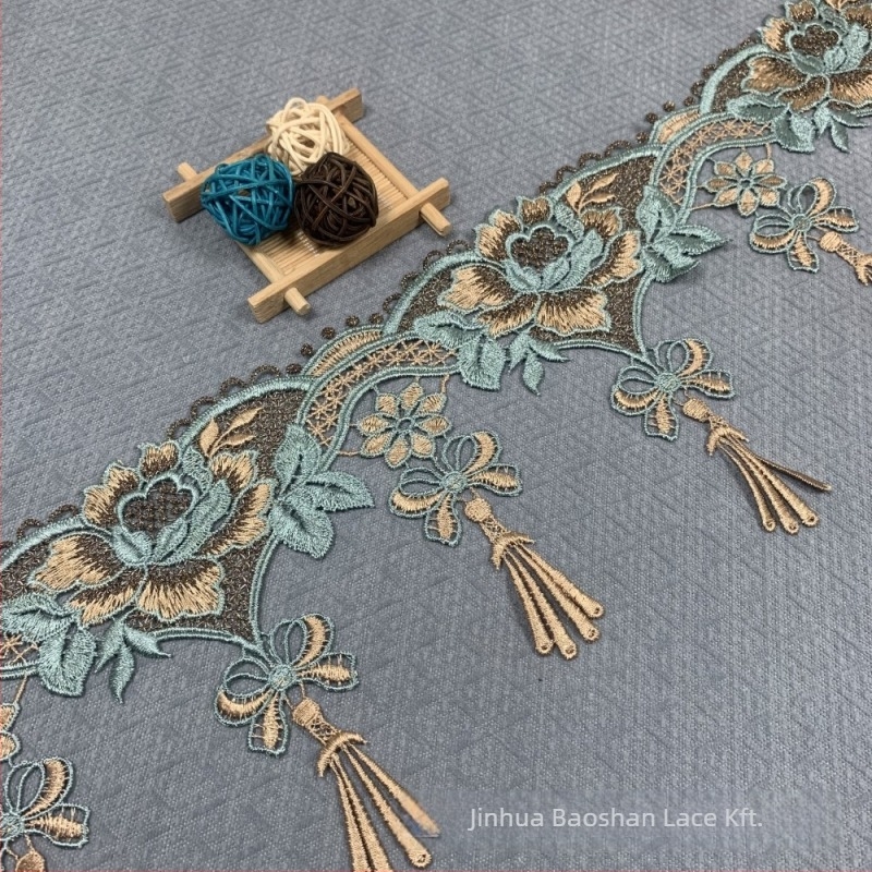 Poliészterből készült vízoldható hímzett bojtos szalag barcode mintával ruházathoz és otthoni textíliákhoz