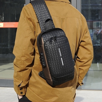 Férfi mellkasi táska PU anyagból, lélegző, kockás mintázat, 2024 tavasz, üzleti utazásokhoz (PU; lélegző; kockás mintázat; 2024 tavasz; üzleti utazások)