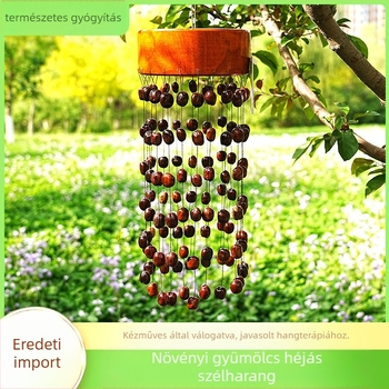 Fenyőfa medál kézi haranggal és szélcsengővel, modern minimalista stílus