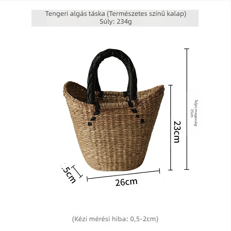Nordikus ihletésű kézzel szőtt szalma kosár táska fedővel – kör alakú, pamut bélés, dupla vállpánt (Anyaga: Szalma; Stílus: Kosár-táska; Forma: Kör alakú; Záródás: Fedél; Bélés: Pamut)
