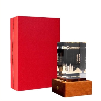 3D gravírozott kristály cuboid modell a Yellow Crane Tower ikonikus épületéről – K9 kristály, kínai stílus, ajándékdobozt tartalmazó csomagolás