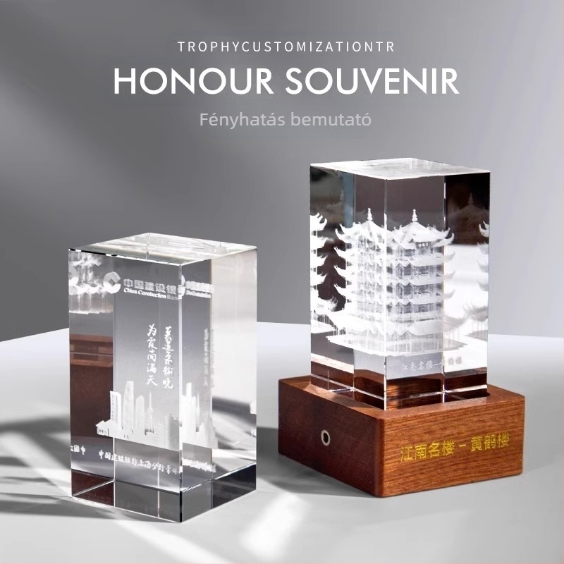 3D gravírozott kristály cuboid modell a Yellow Crane Tower ikonikus épületéről – K9 kristály, kínai stílus, ajándékdobozt tartalmazó csomagolás