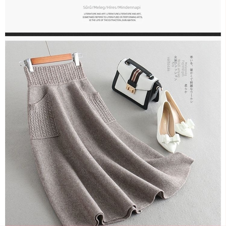 Középméretű A-vonalú kötött szoknya zsebekkel, poliészter keverék, puha plüssös textúra