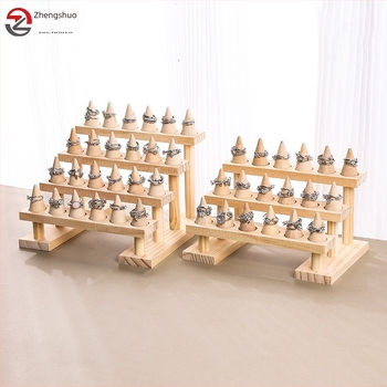 Konuszos, fából készült gyűrűkészítő állvány — háromrétegű / kétszintes dizájn, vintage művészi ékszer kiállítás