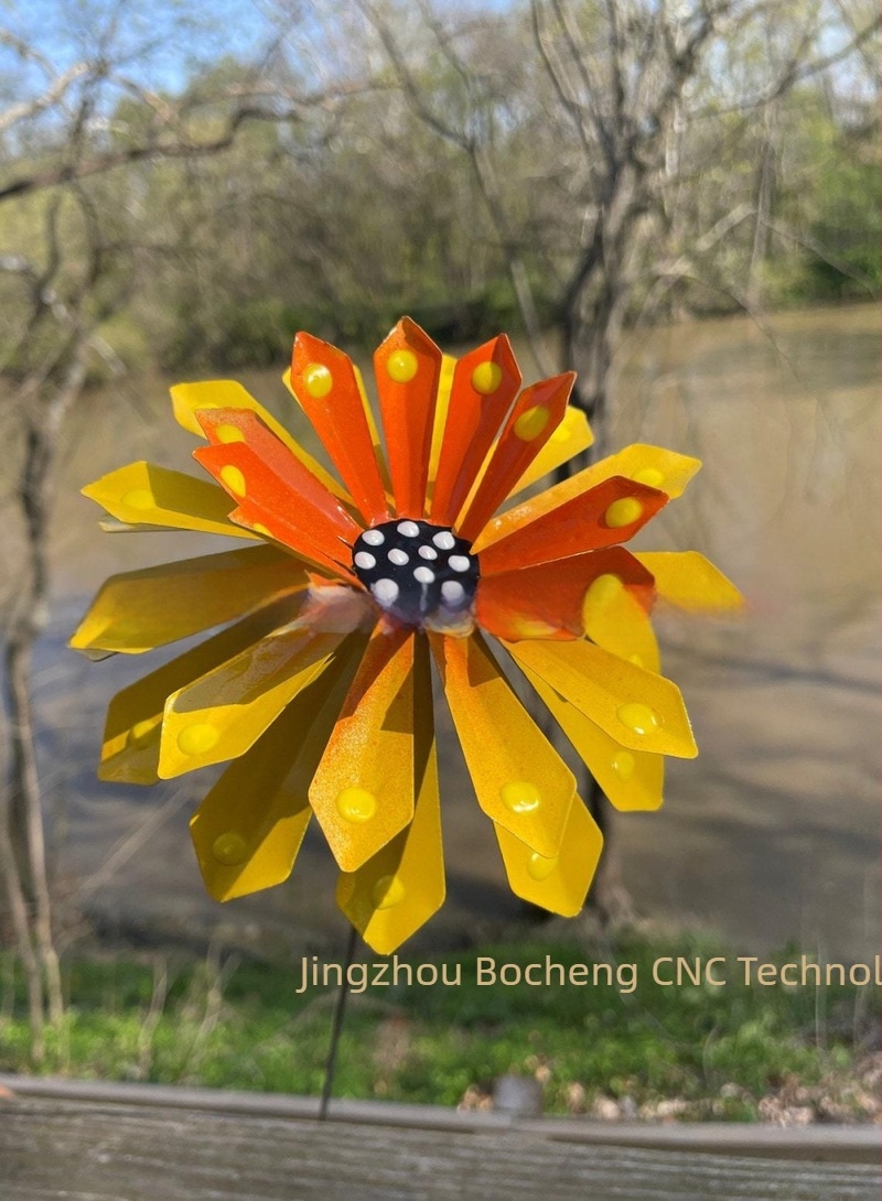 Fém kerti karó virágokhoz, modern minimalista stílus, növényi motívum, táj virág dekoráció, félkézi, félgépes gyártás