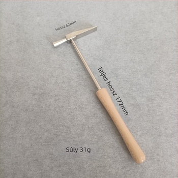 Karmás kalapács vasfejjel