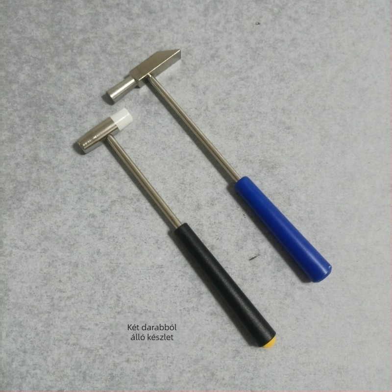 Karmás kalapács vasfejjel