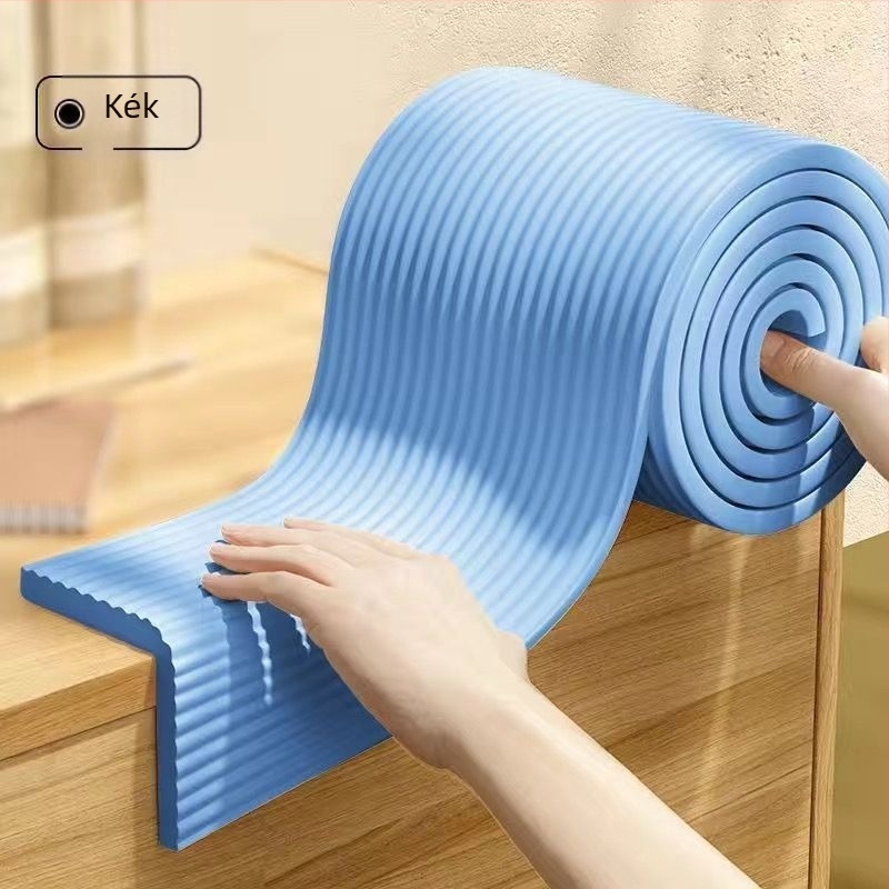 Gyerekeknek készült vastított és szélesített ablakpárkány védőcsík, élvédővel és meleg talpbetéttel