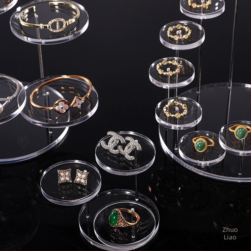 Vastagított akril lépcsőzetes asztali kiállító állvány figurákhoz — akril anyag, művészi stílus, asztali kijelző, 2025 tavasz megjelenés.