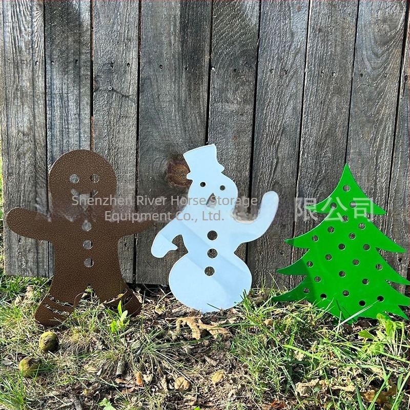 Fém Halloween-kerti jelzőtábla fényesen világító motívumokkal: koponya, szellem, tök, démon és fekete macska