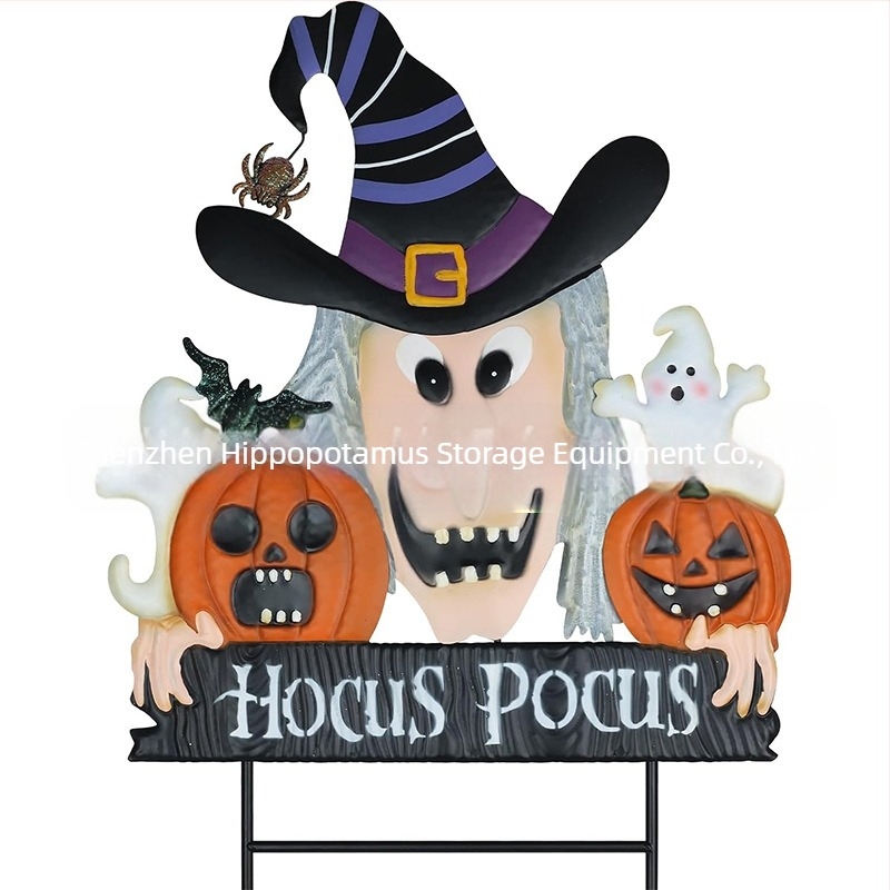 Fém Halloween-kerti jelzőtábla fényesen világító motívumokkal: koponya, szellem, tök, démon és fekete macska