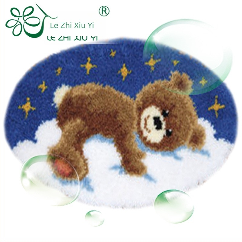 Képregény motívummal díszített, négyzet alakú szőnyegpárna, akril szálak, kézi mosás, alkalmas nappalira, hálószobára, dolgozószobára, étterembe, előszobára, erkélyre