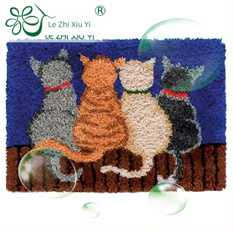 Képregény motívummal díszített, négyzet alakú szőnyegpárna, akril szálak, kézi mosás, alkalmas nappalira, hálószobára, dolgozószobára, étterembe, előszobára, erkélyre