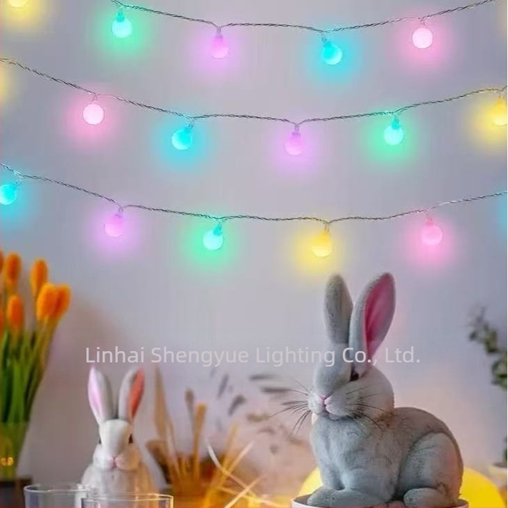 LED színes gömb alakú hangulatvilágítás húsvéti dekorációhoz — meleg fény, elemes vagy USB tápegységgel, IP55 védelem, gombos vezérlés, bemeneti feszültség ≤36V