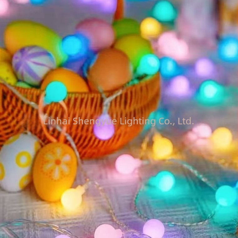 LED színes gömb alakú hangulatvilágítás húsvéti dekorációhoz — meleg fény, elemes vagy USB tápegységgel, IP55 védelem, gombos vezérlés, bemeneti feszültség ≤36V