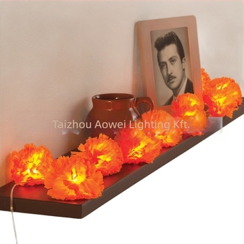 Virág alakú LED-sorfény, 10 LED, PVC burkolat, akkumulátoros tápegység, meleg fény 3000K