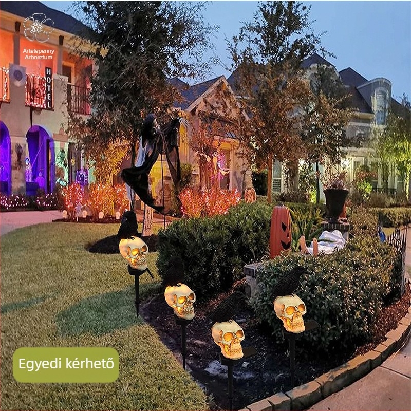 Napelemes kültéri kerti lámpa koponya és varjú motívummal, IP65 vízálló, LED világítás, működési idő 6–12 óra, élettartam 10000 óra