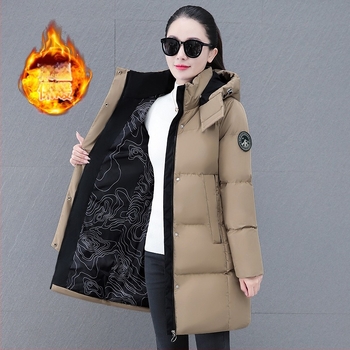 Női középhosszú poliészter kabát selyemszerű töltettel, hosszú ujjak, levehető kapucni, cipzár