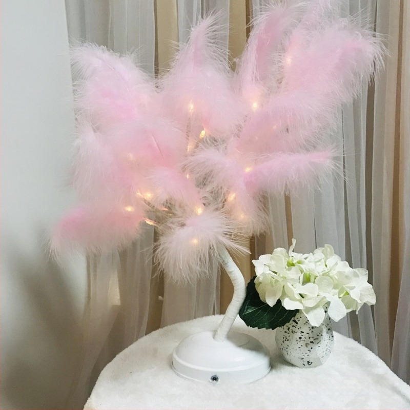 Tollas szív alakú asztali lámpa, modell Cool 101, akkumulátoros tápellátás, távirányítós és kézi működés, IP43, PVC ház