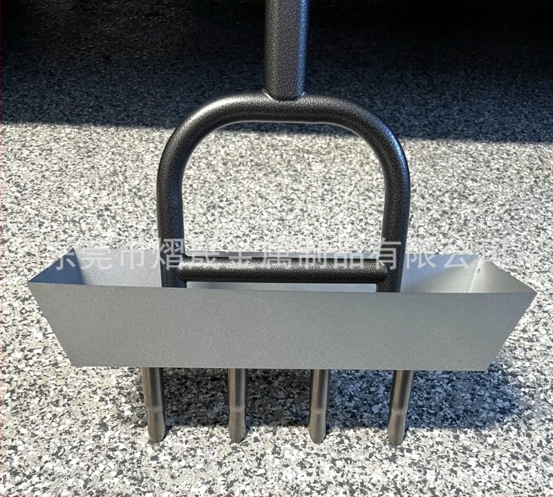 YS Márkájú gyeplazító és talajlazító – kertészeti eszköz az aerációhoz