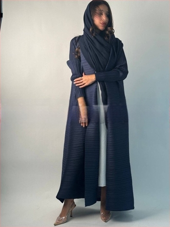 Arab abaya fodrozott mintával, hosszú ujjú, hosszított fazon, kötőzáras záródás