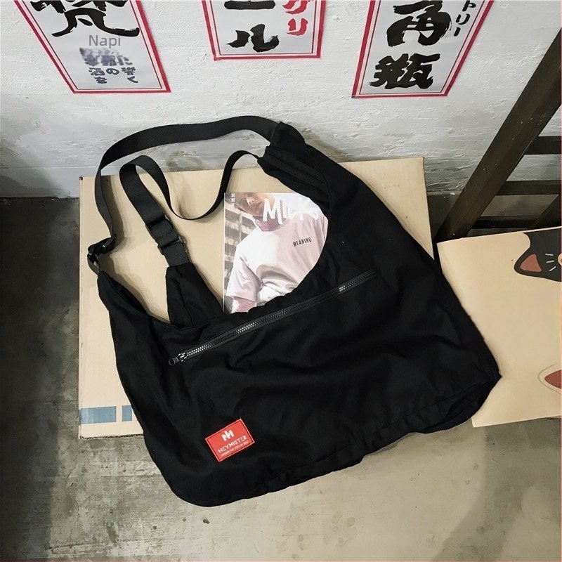 Férfi mellény-stílusú válltáska – cipzár, dupla vállpánt, pamutszövet, horizontális négyszögletes forma, 12 hüvelykes laptop-kompatibilis