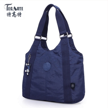 Nylon női válltáska — városi egyszerű stílus, cipzáras nyitás, függőleges négyzetes forma, belső zsebek (rejtett cipzáras zseb, telefonzseb, személyi igazolvány zseb)