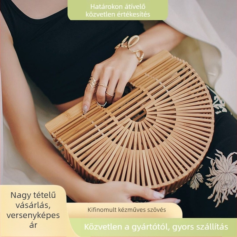 Kézzel készített bambusz kézitáska, félkör alakú forma, bambusz- és rattan szövésből, Tavasz 2024