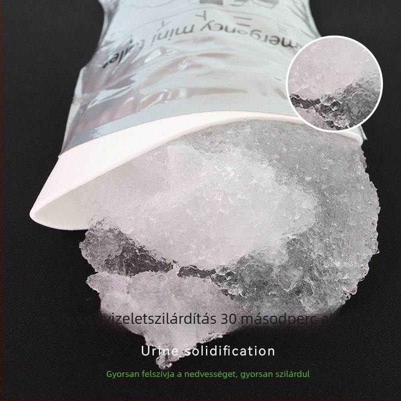 Autóba használható sürgősségi vizeletzacskó, hordozható, egyszer használatos, férfiak és nők számára, PE anyag, kapacitás 600–700 ml