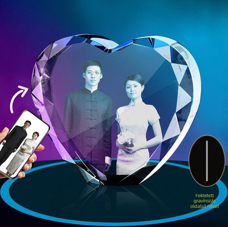 Kristály Szív – 3D lézerrel gravírozott kisállat portré a díszdobozon, anyaga: kristály, modern minimalista stílus, nettó tömeg 1,7 kg