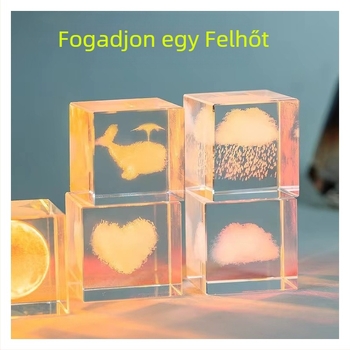 Kristálykocka íróasztali dísz – modern, minimalist stílusú kristály szobor otthoni dekorhoz