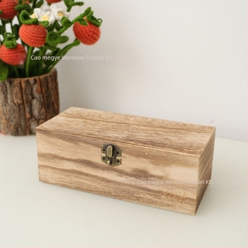 Paulownia fából készült figuratároló doboz zárható fedéllel, modell wx-5-15, 1 L kapacitás