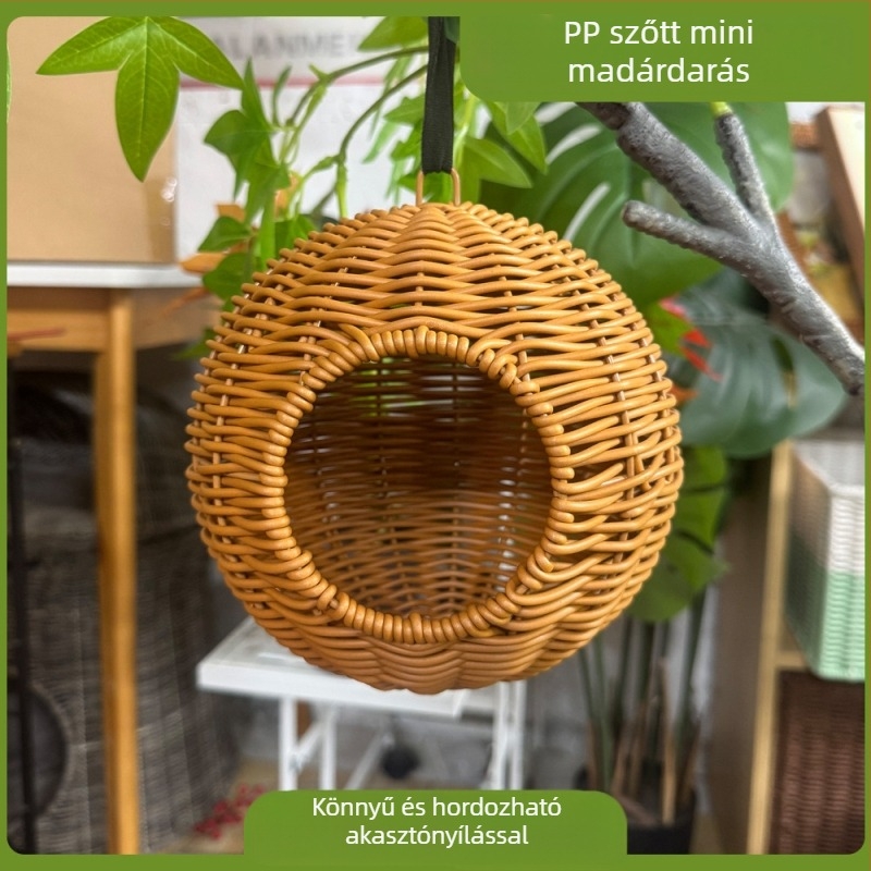 Madár számára lógó fészek mű rattanból, harapásálló, egész éves használatra