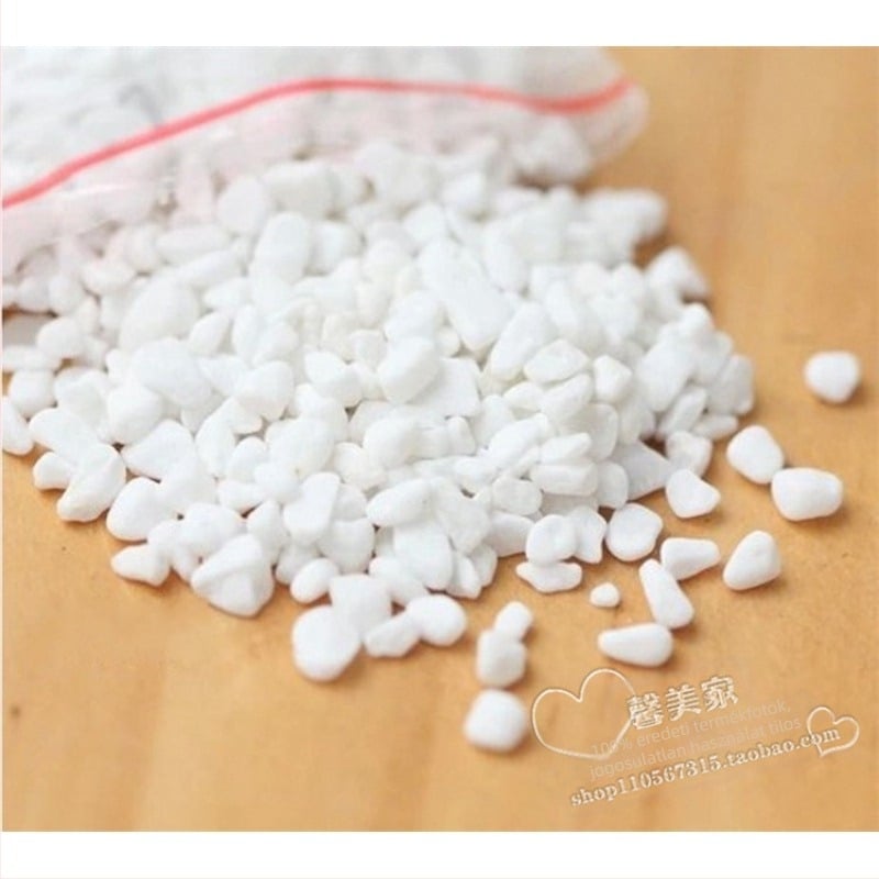 Akvarisztikai táj kő dekoráció: üveggyöngyök, kristálykövek, folyami homok és kavics keveréke (10 kg doboz, 0,5 kg/db, Márka Strong Merchants)