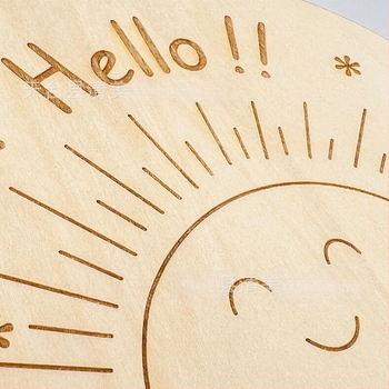 Kétoldalas gravírozott fa babakelme kártya – születés bejelentéséhez