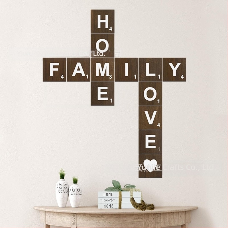 Négyzet alakú, bükkfából készült betű falikép – modern és egyszerű függő falidísz konyhához, nappaliba és hálószobába