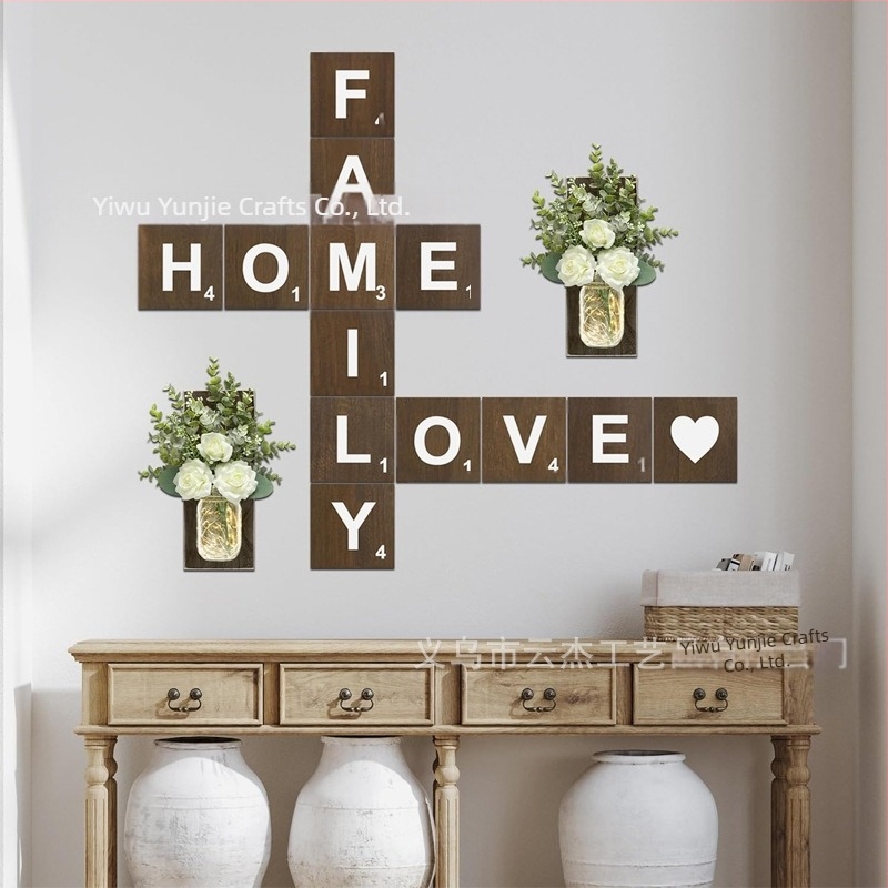 Négyzet alakú, bükkfából készült betű falikép – modern és egyszerű függő falidísz konyhához, nappaliba és hálószobába