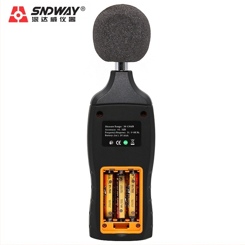 Digitális zajmérő SW523/524, tartomány 30-130 dB, pontosság ±1,5 dB, felbontás 0,1 dB, működési hőmérséklet 0-40°C