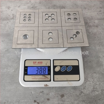 Fémhegesztés gyakorló készlet hatoldalú kocka tartóval (Anyag: ötvözet; Kategória: egyéb fémművészetek; Csomagolás: PP zacskóban; Stílus: modern és minimalistikus)