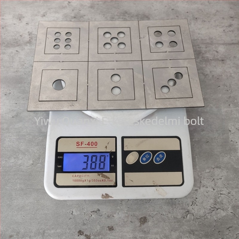 Fémhegesztés gyakorló készlet hatoldalú kocka tartóval (Anyag: ötvözet; Kategória: egyéb fémművészetek; Csomagolás: PP zacskóban; Stílus: modern és minimalistikus)